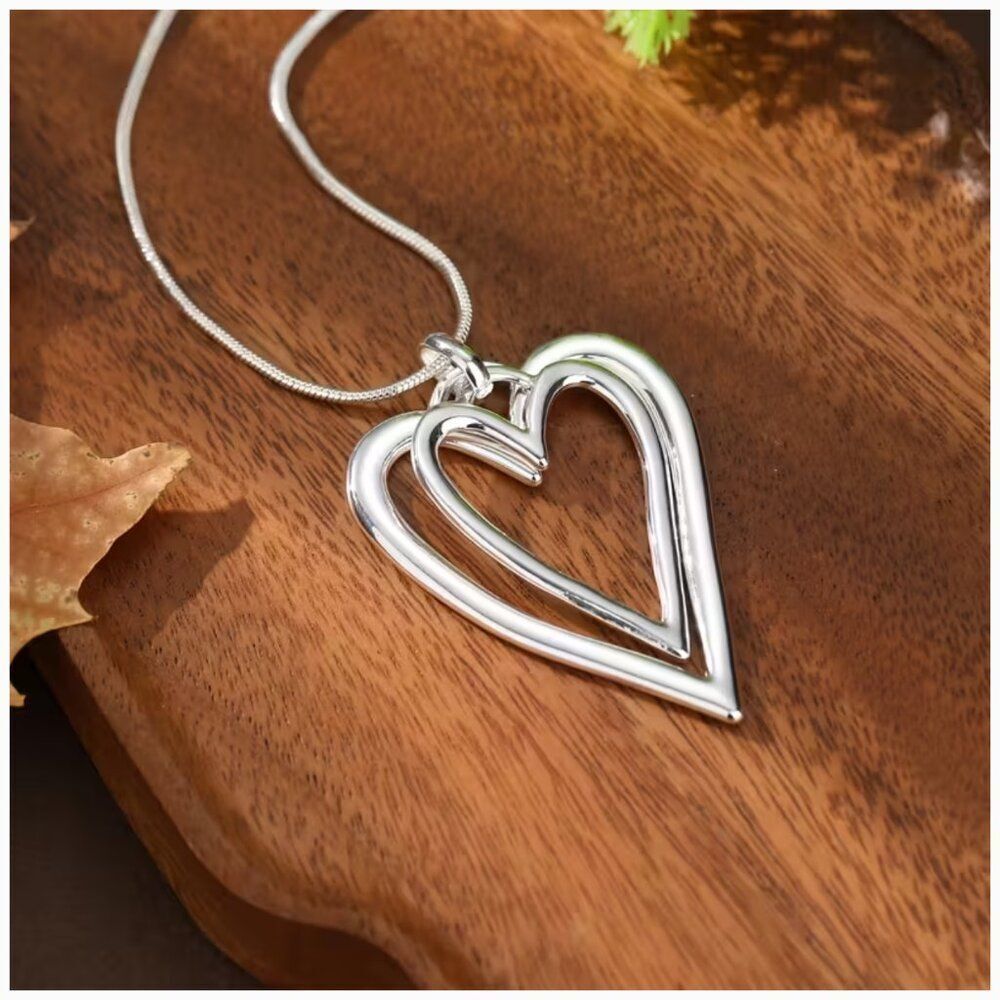 Minimalist Double-Layer Heart Pendant Necklace Sleek Modern Snake Chain Stacking - Picture 3 of 4